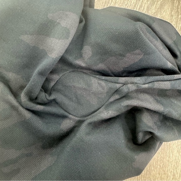 SPANX Look At Me Now Black Camo Leggings Sz Medium Womens Casual Tights - Picture 5 of 9